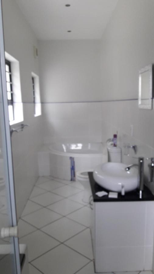 פורט אליזבת' Ahoy Boutique Guest House מראה חיצוני תמונה